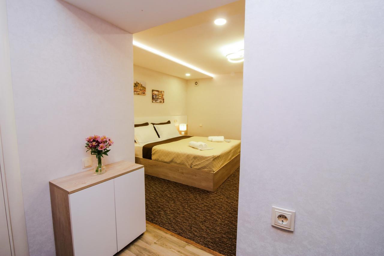 Opera Apartment Very Heart Of Tbilisi Esterno foto