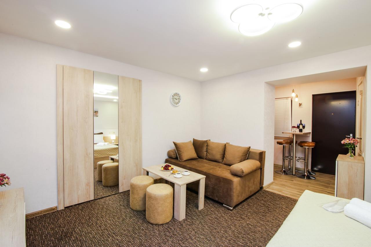 Opera Apartment Very Heart Of Tbilisi Esterno foto