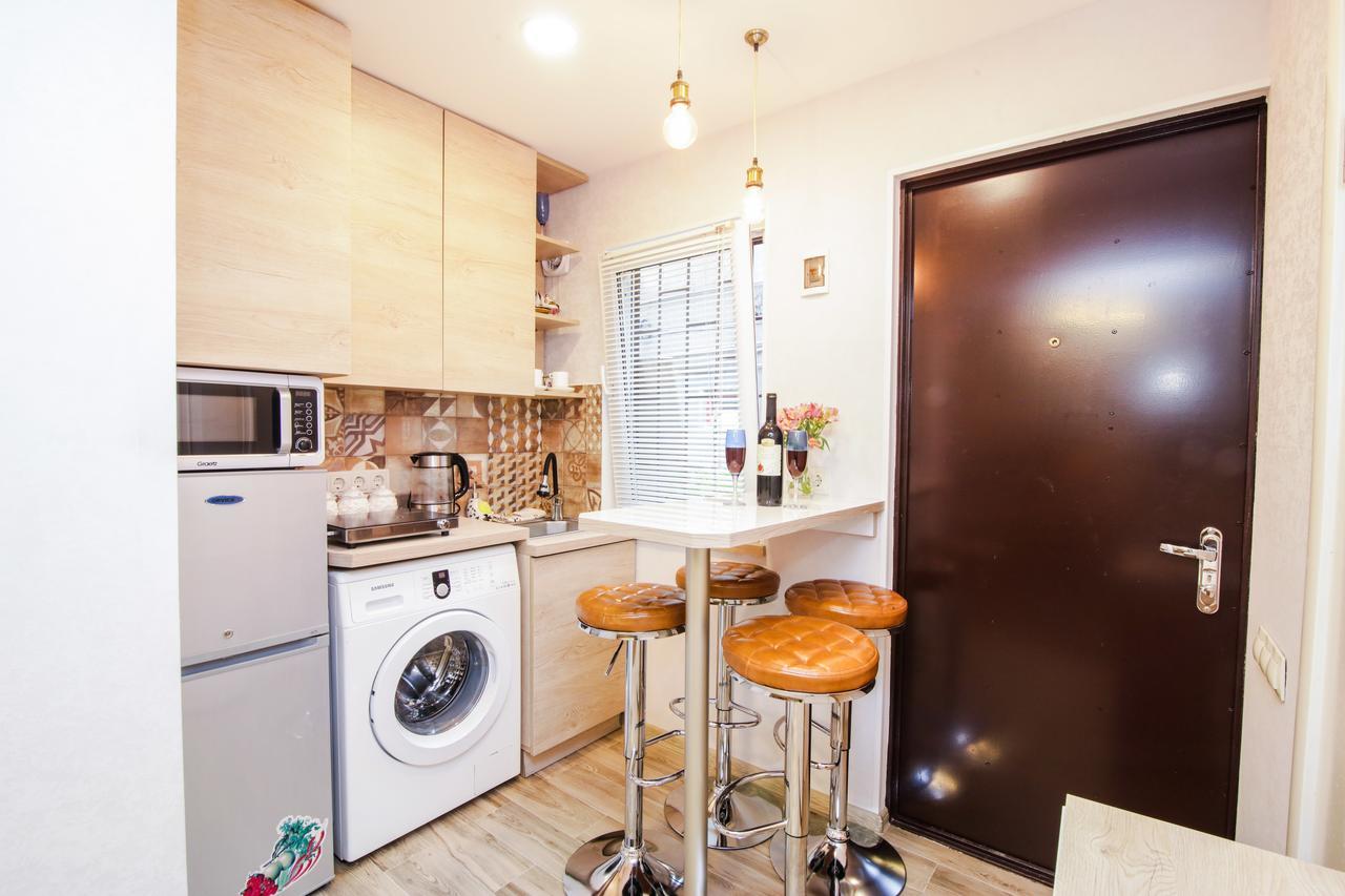 Opera Apartment Very Heart Of Tbilisi Esterno foto