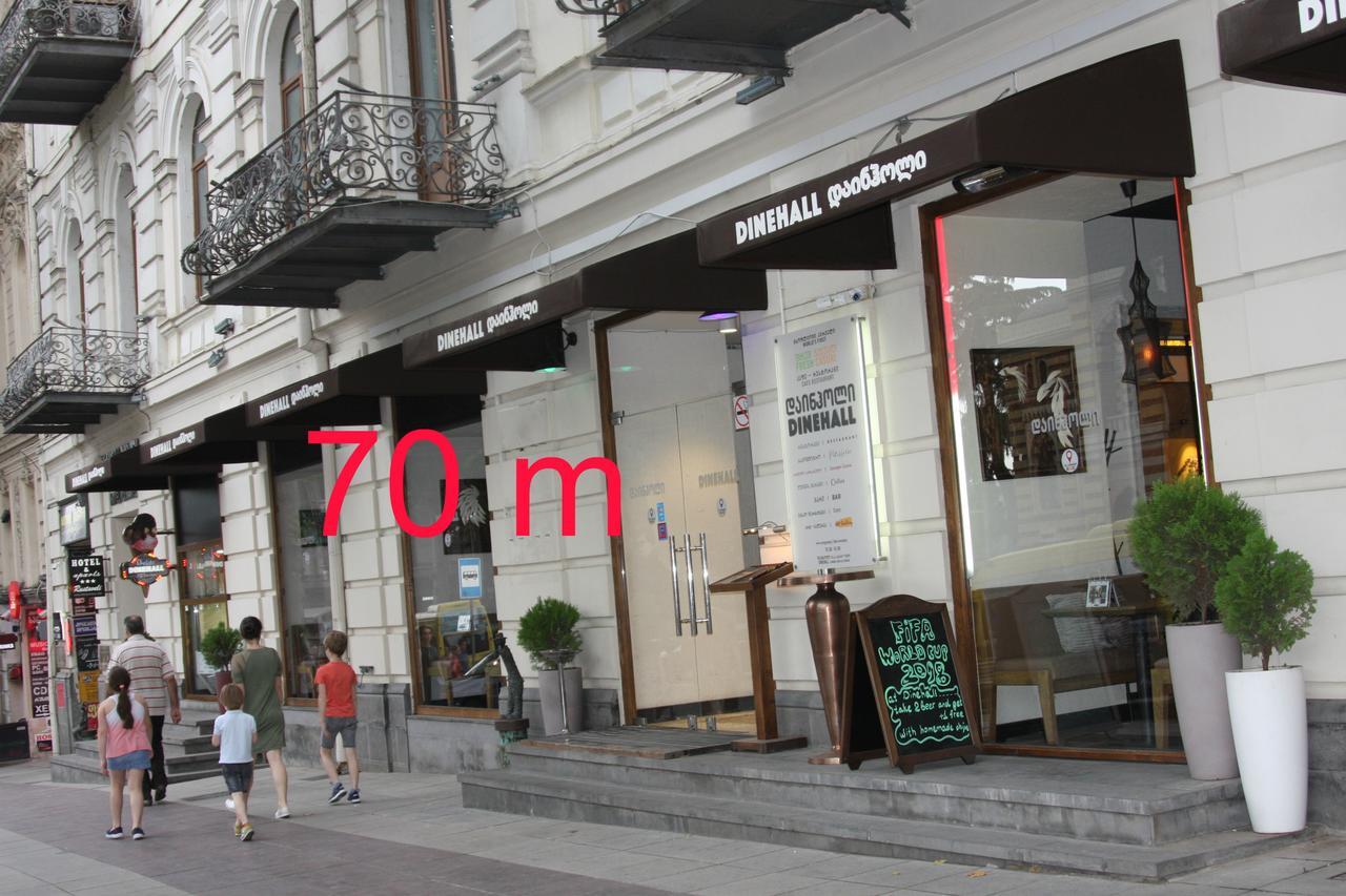 Opera Apartment Very Heart Of Tbilisi Esterno foto